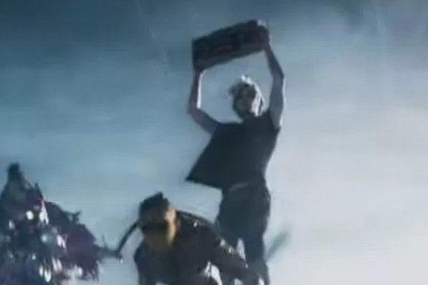 有超人有蝙蝠侠，《头号玩家》的趣味彩蛋