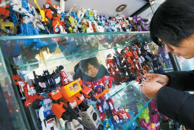 中国“钢铁侠”，助力机器人上春晚