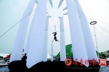 青岛啤酒节400余场活动轮番上演！啤酒“哈”出文化味