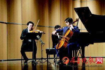 青岛啤酒节400余场活动轮番上演！啤酒“哈”出文化味