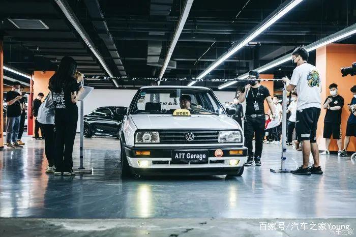 JUICYBOXX超次元改装文化节，满屏JkCos长腿小姐姐！