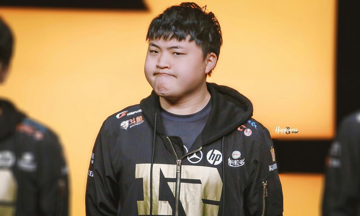 LOL：拳头推出动漫版UZI，人物建模300斤，暗夜猎手形象崩塌