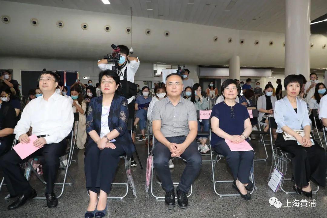 一站一剧院，一戏一生活！搭地铁乐游演艺大世界