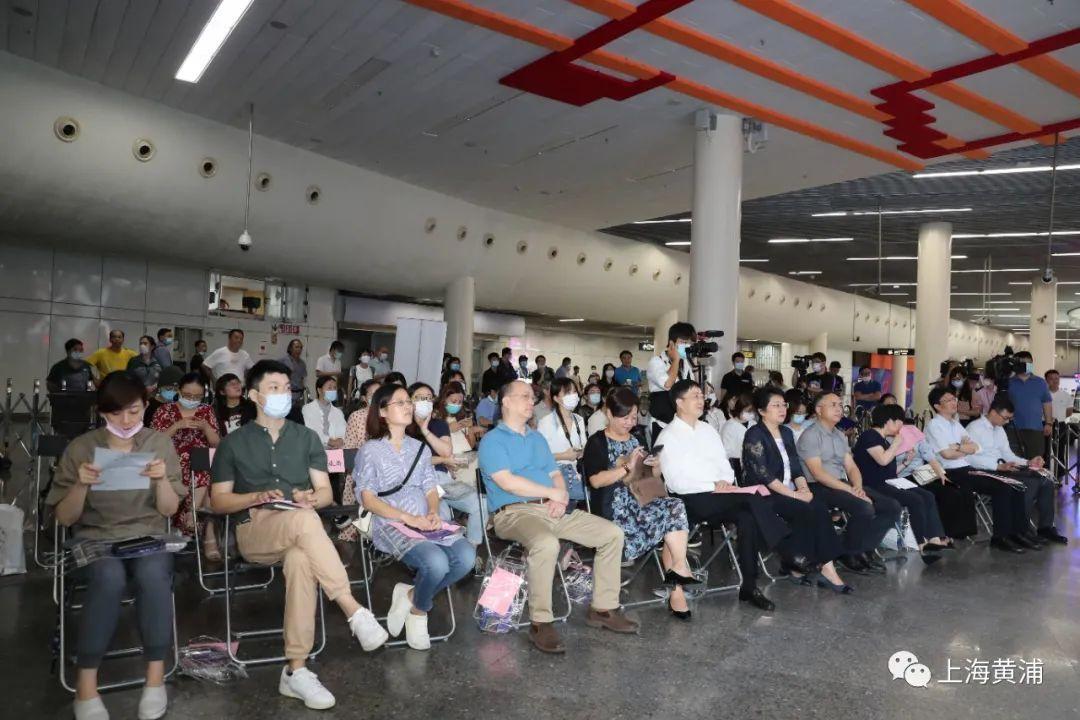 一站一剧院，一戏一生活！搭地铁乐游演艺大世界