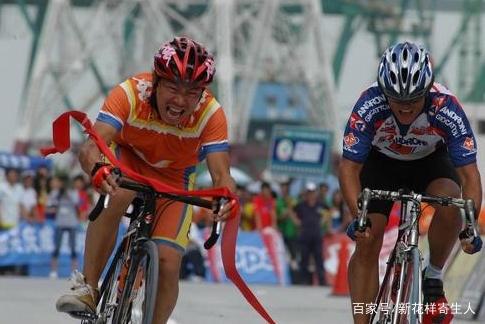 被黄渤演的《疯狂外星人》给逗笑了？黄渤演的另外两部疯狂才经典