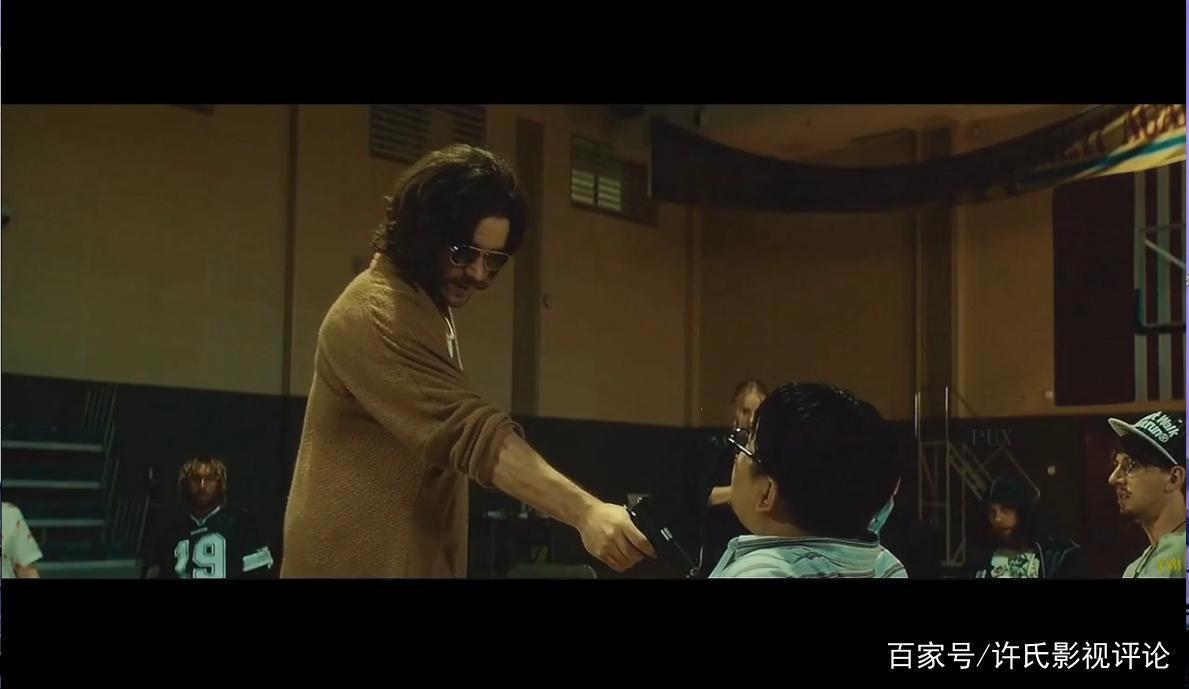 《疯狂外星人》：站在娱乐的角度上，其实也还行