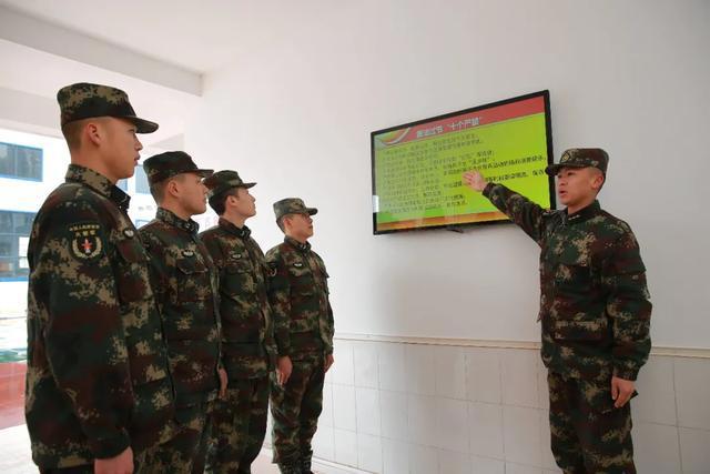 火箭军纪委监委唱响“八廉”引导官兵过廉洁年