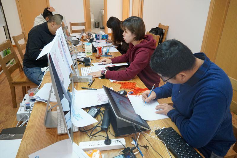 冰雪晶莹点亮梦想——北京冬奥会、冬残奥会吉祥物诞生记（详版）