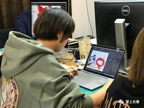 接棒“冰墩墩”，“灯笼宝宝”登场，长春何以成为“雪容融”诞生地？