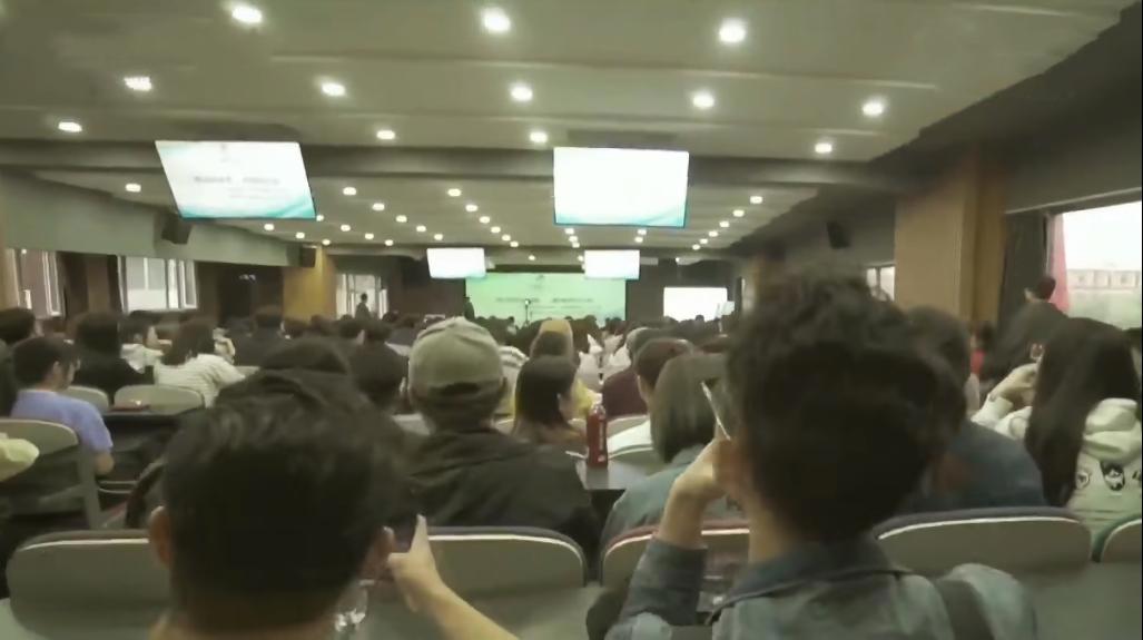 “雪容融”诞生记：曾被冰墩墩抢尽风头的它，究竟有何魅力？