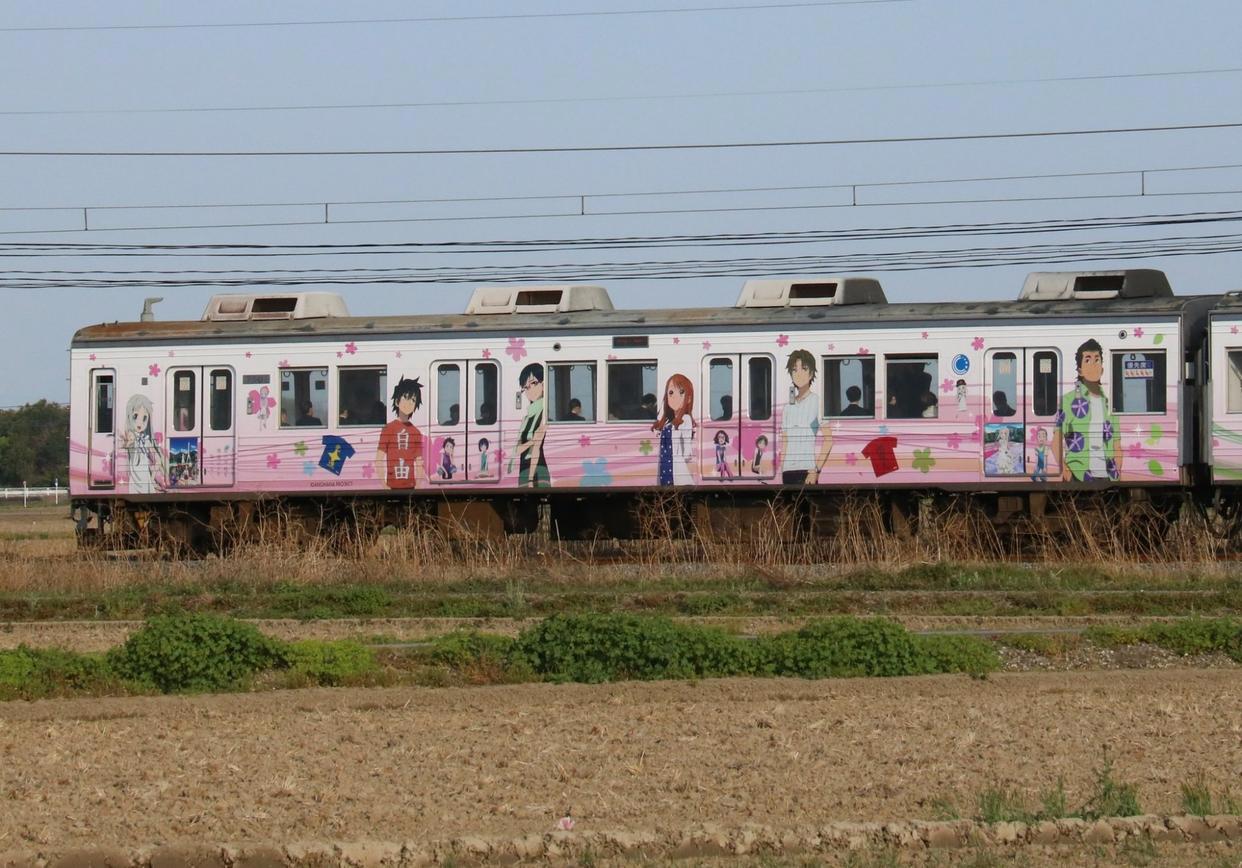 冈妈三部曲联动开启，面码Coser光脚为你服务