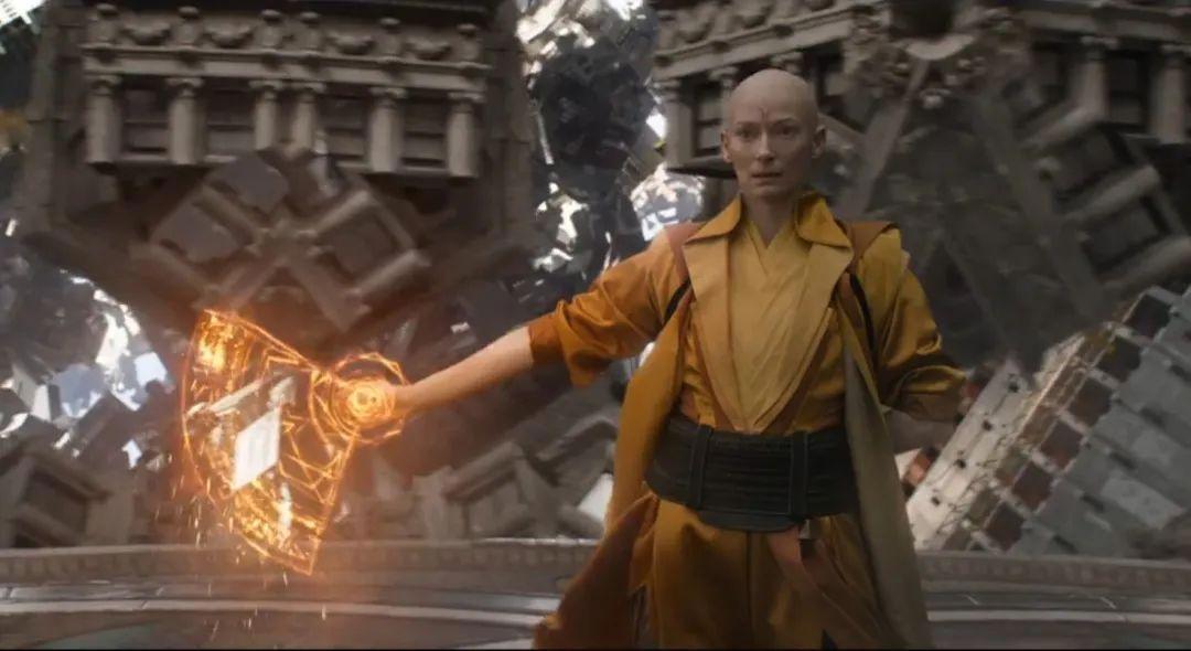 寡姐新片将与小丑女合拍！影迷安抚寡姐：离开漫威吧，DC养你