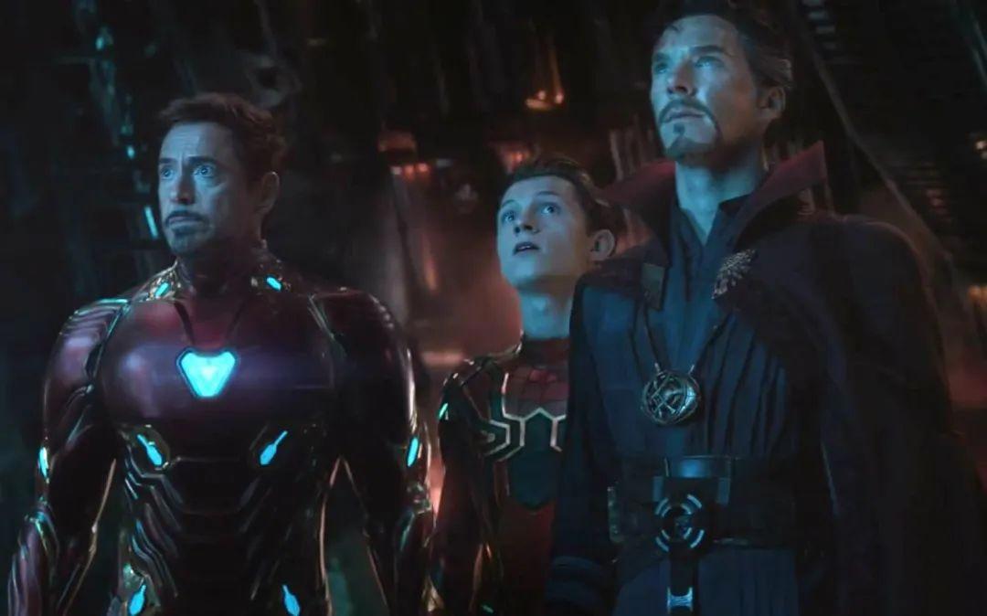 寡姐新片将与小丑女合拍！影迷安抚寡姐：离开漫威吧，DC养你