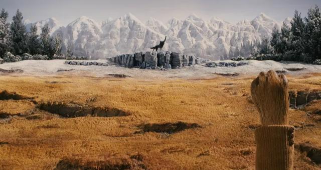 《了不起的狐狸爸爸》辨识度极高的风格，动物拟人化的真情实感