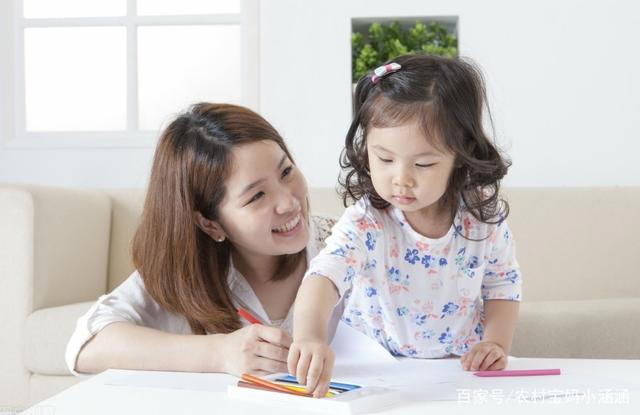 在3岁前看电视与不看电视的孩子，长大后差距很大，家长别不在意