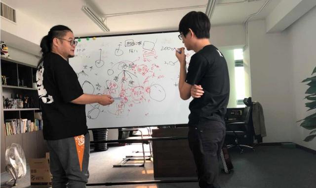 小镇青年转身成轻小说大神作家网友：有梦想谁都了不起