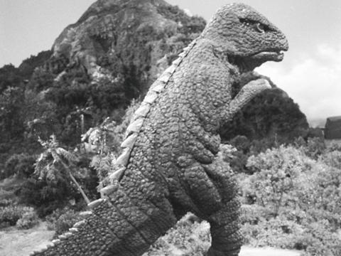 《哥斯拉》系列怪兽哥罗龙简单介绍