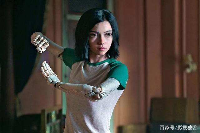 一手怪兽一手精灵，“复婚”华纳的传奇影业这次有点不一样