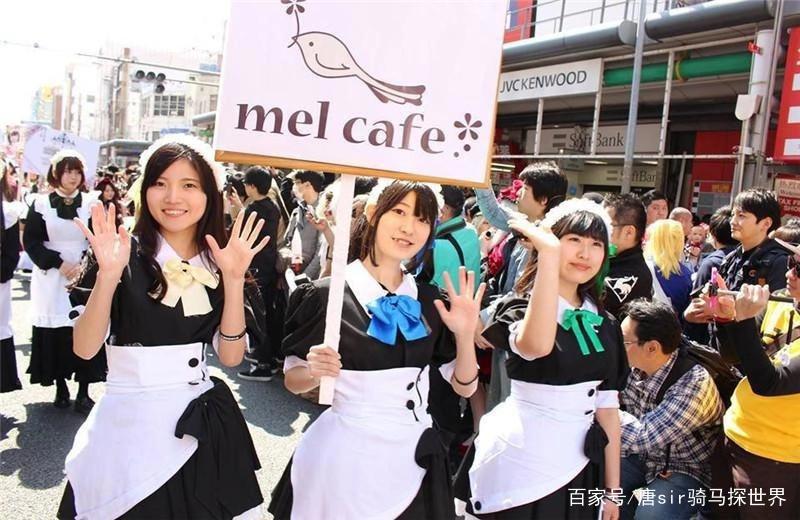 日本宅男盛会，上万人围绕一少女拍照，号称是“宅男天堂”