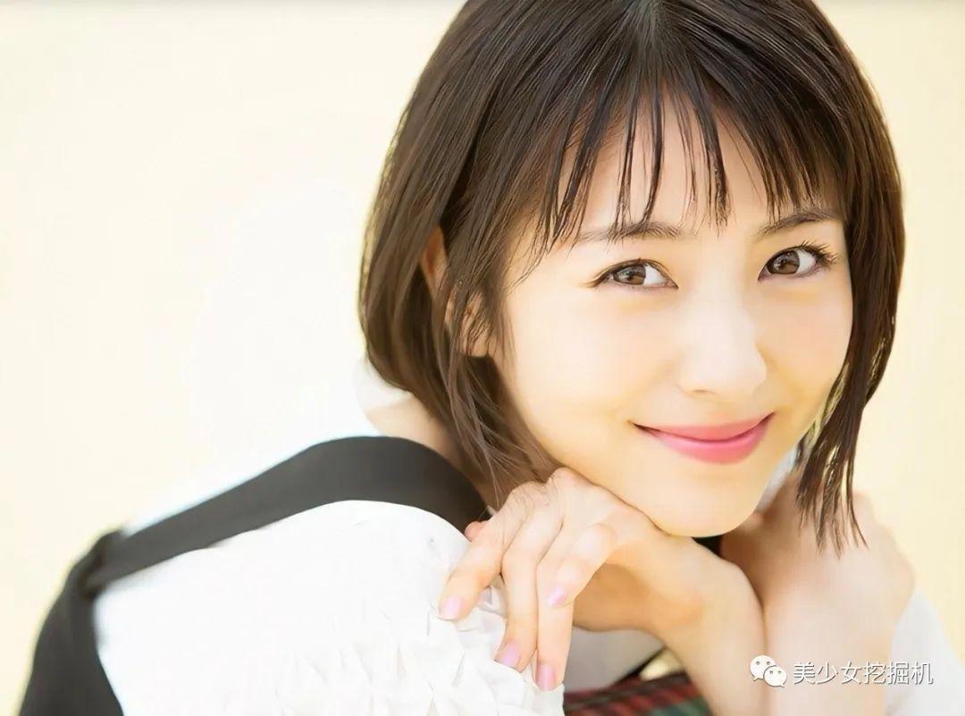 为出演真人漫改女主爆瘦24斤依旧被喷，婴儿肥变瓜子脸攻性太强？