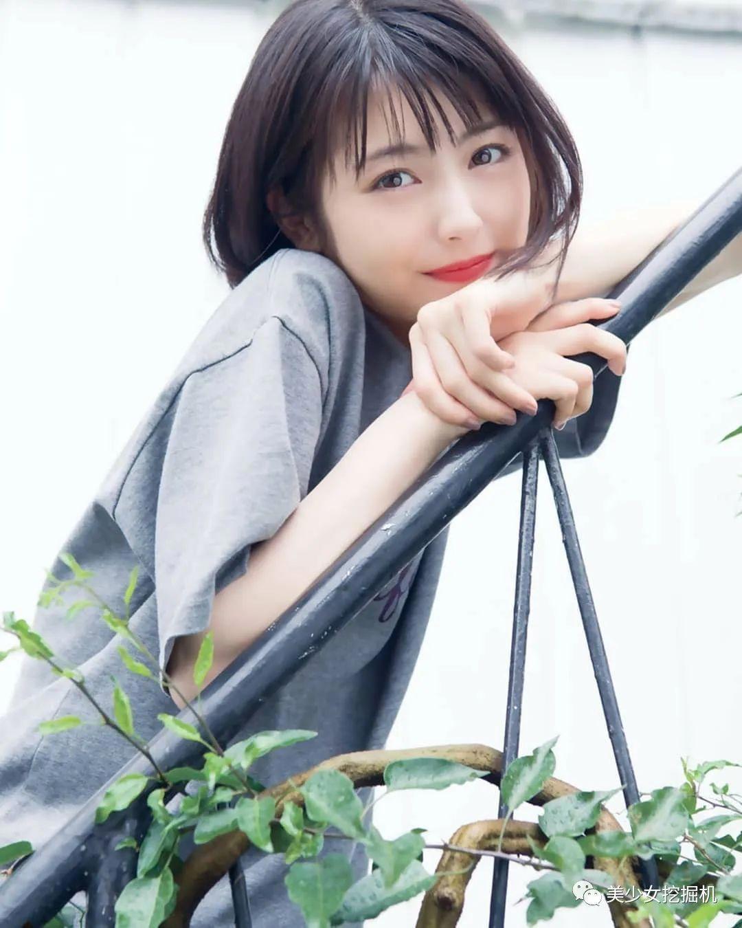 为出演真人漫改女主爆瘦24斤依旧被喷，婴儿肥变瓜子脸攻性太强？