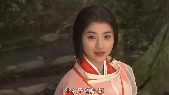 日本00后最美花旦滨边美波：新冠检测后呈阴性，让人松了一口气