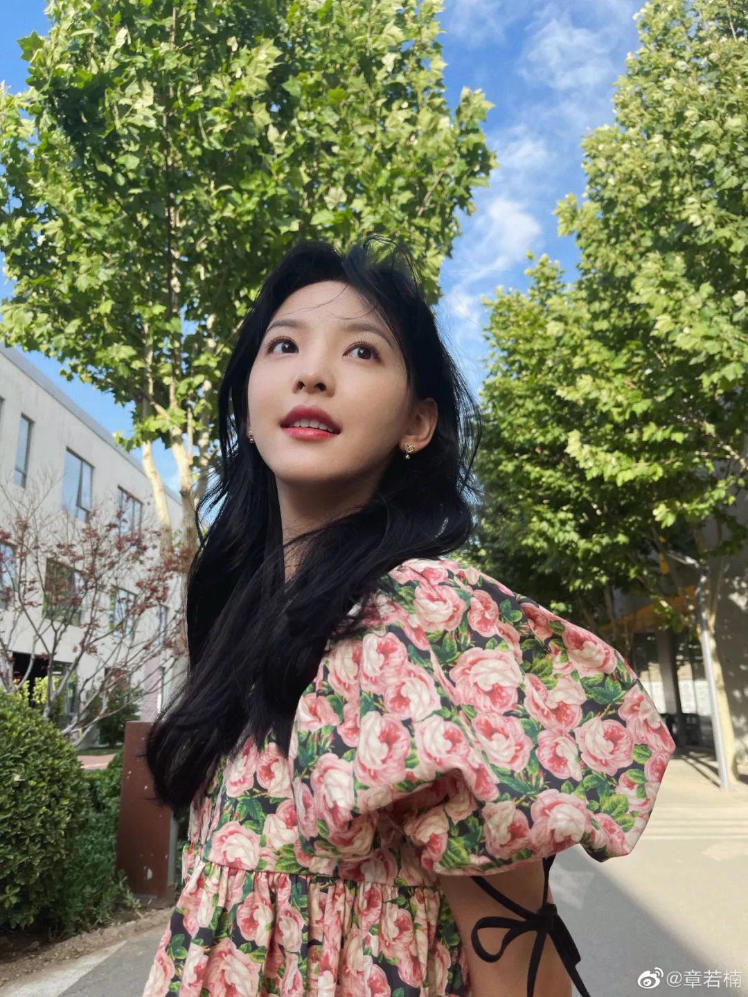 我们没有漫画腿漫画腰，但是动漫人物的穿搭还是灰常值得借鉴的