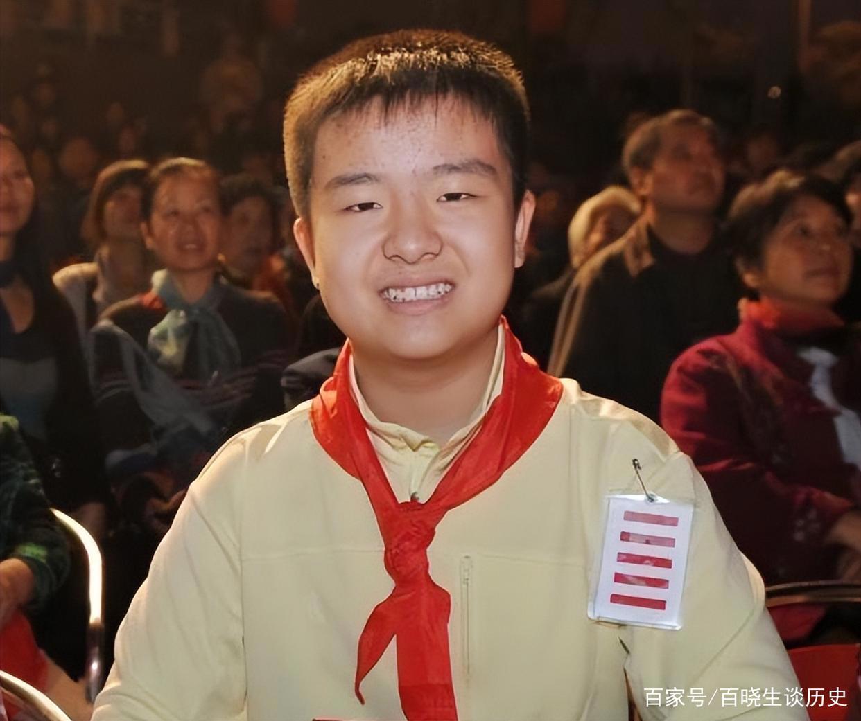 11年前，火遍全国的“五道杠”少年黄艺博，最终考上了哪所大学？