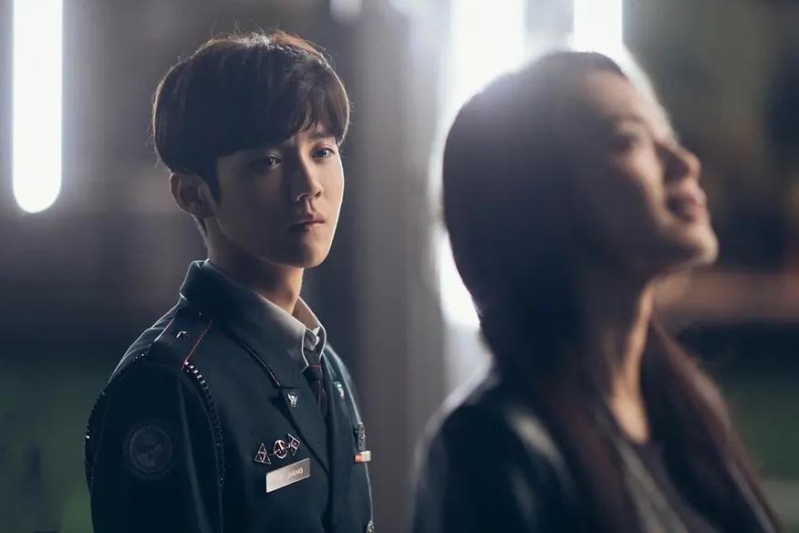 《上海堡垒》：一部可以“比肩”《流浪地球》的科幻“大片”