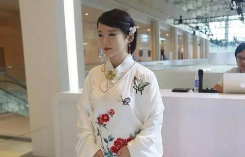 我国第一个智能美女机器人诞生，未来机器人老婆会成为时尚吗？