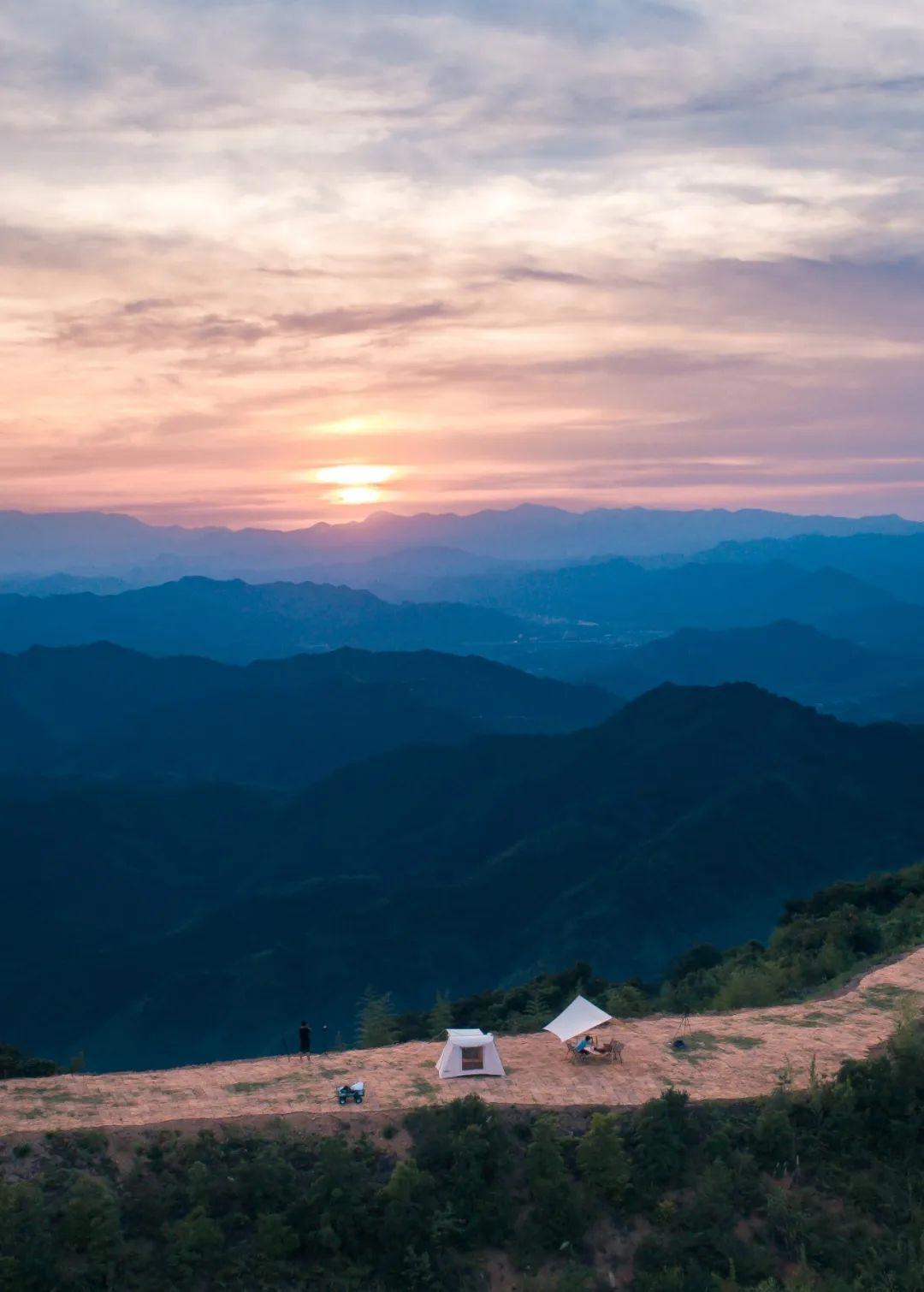 富阳云海营地｜人间绝美天空之境观日落赏云海一起来看流星雨