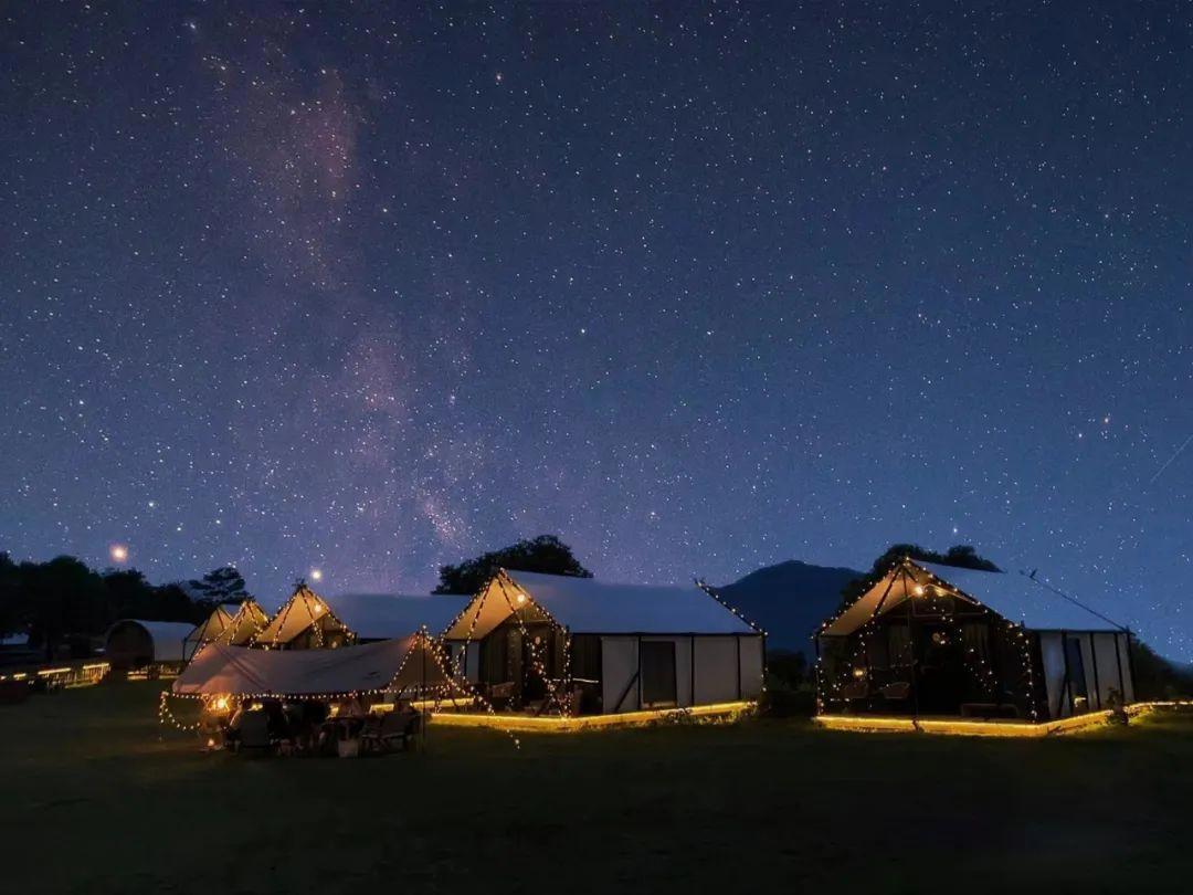 富阳云海营地｜人间绝美天空之境观日落赏云海一起来看流星雨