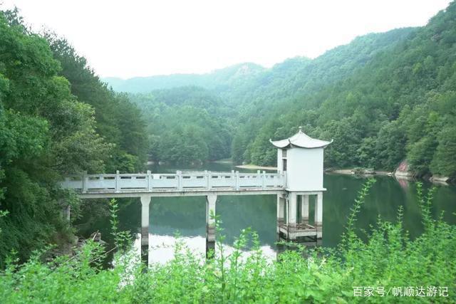 木兰天池避暑新玩法：奇幻漂流 萤火虫之夜，这个夏天嗨起来