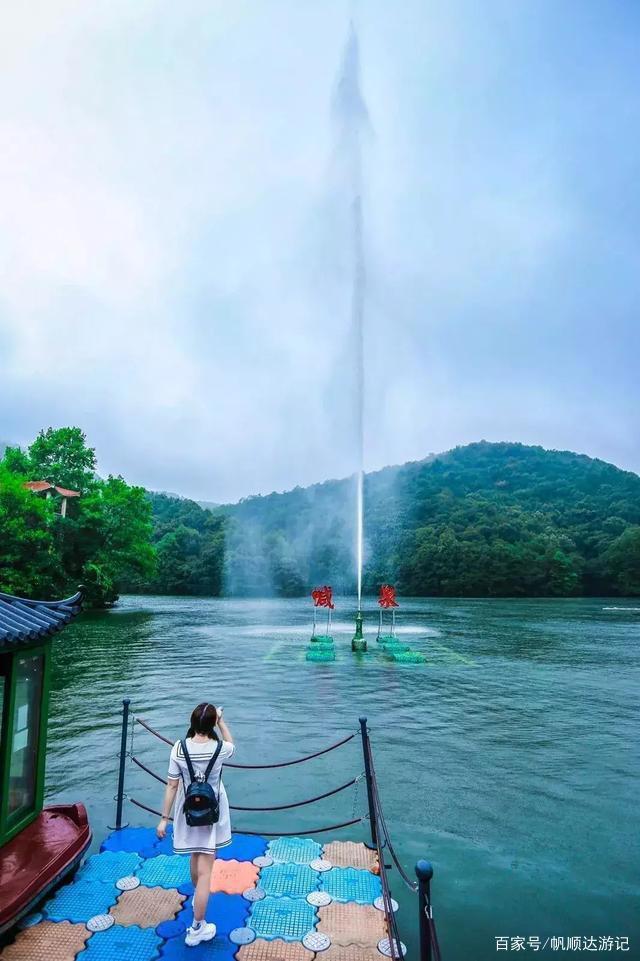 木兰天池避暑新玩法：奇幻漂流 萤火虫之夜，这个夏天嗨起来