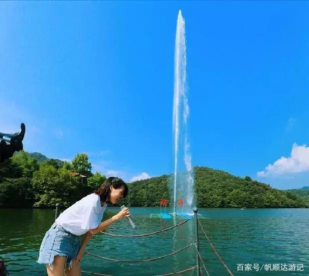 木兰天池避暑新玩法：奇幻漂流 萤火虫之夜，这个夏天嗨起来