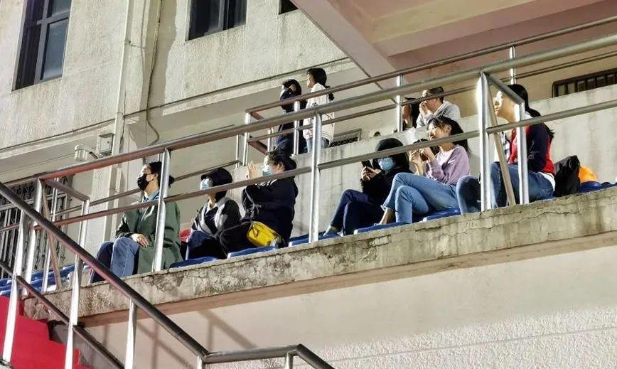 这一次，我们奔跑在星光中的音乐剧场