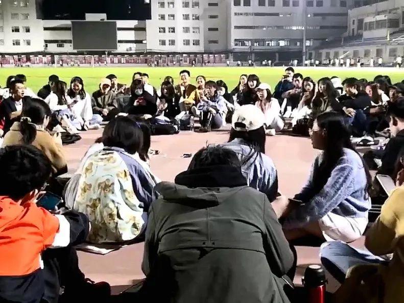 这一次，我们奔跑在星光中的音乐剧场