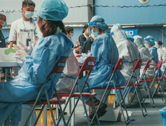 奥密克戎疯狂变异，广州彰显大智慧：夏日抗疫不会“冷冰冰”