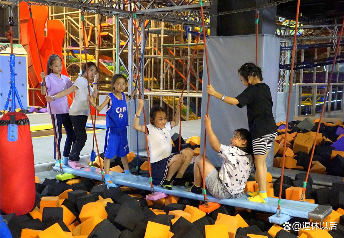 红松果·蹦床公园，开启夏日的疯狂