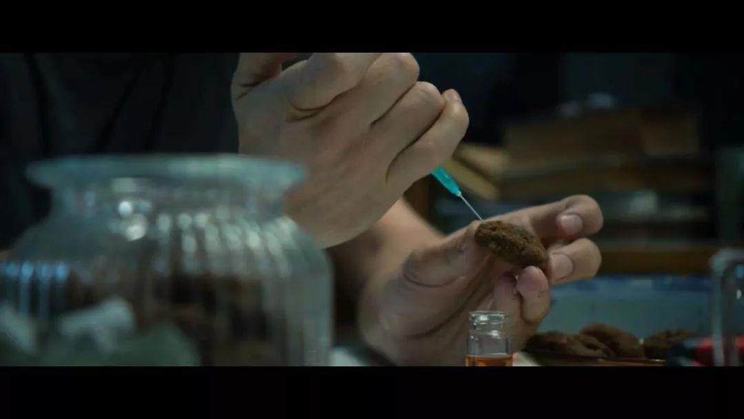 金子会发光，《隧道尽头》再掀西班牙悬疑热潮