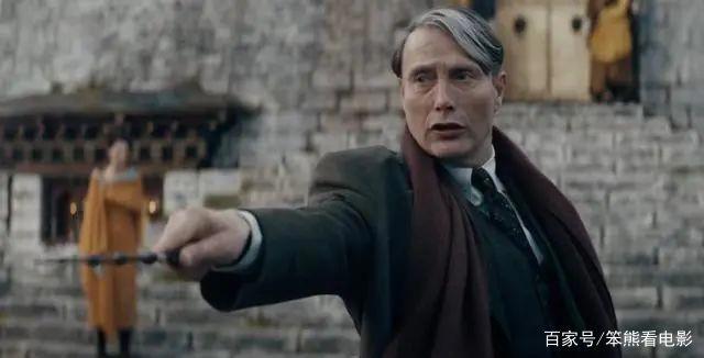 今日简讯：优酷新综艺开播即塌房，《蝙蝠女》反派萤火虫造型曝光