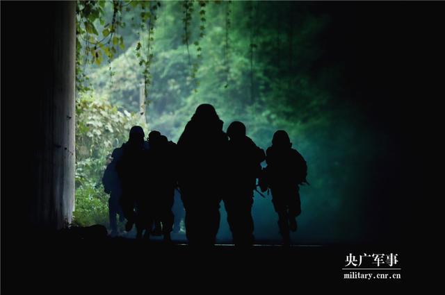 武警百色支队靖西中队：红色血脉熔铸新时代边境“铁拳”