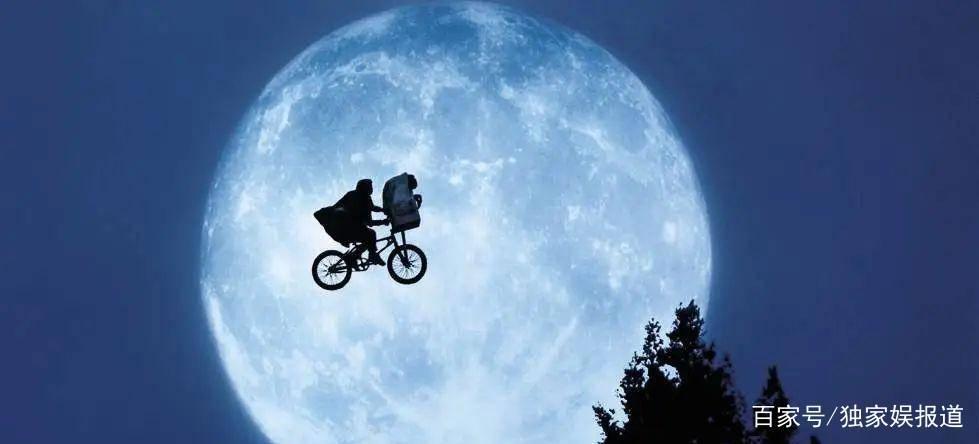 《独行月球》：不够喜剧，不够科幻