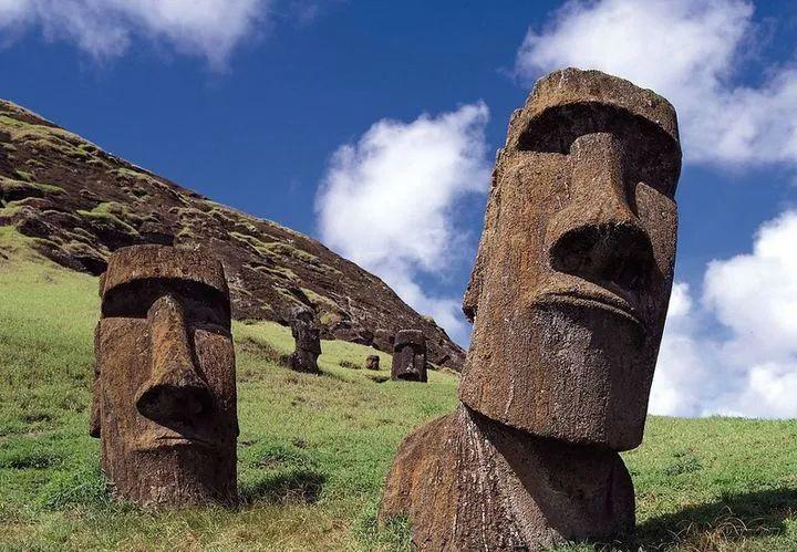 中国也有“巨石阵”？神秘的史前石棚下，先民们究竟想表达什么？