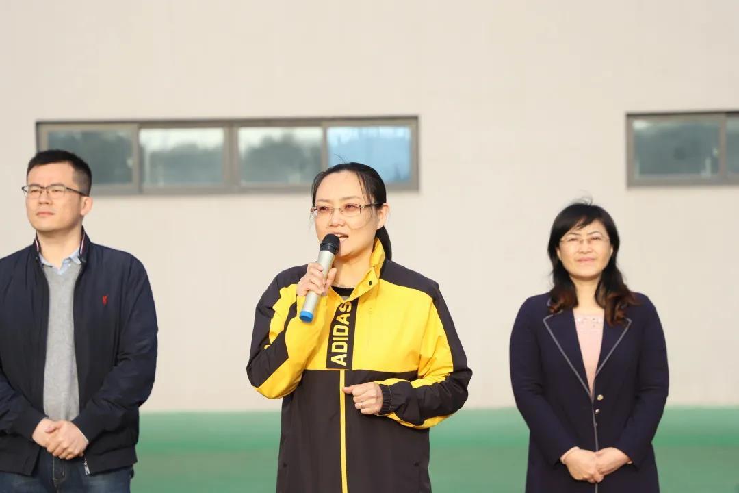 “GO！GO！跑进新一周，青春向前冲！”一堂行走的思政课