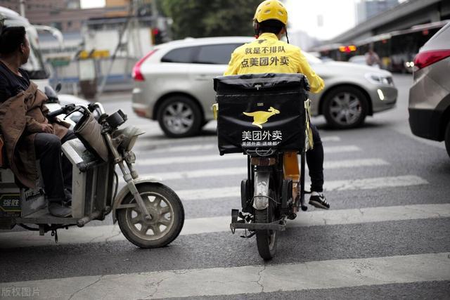 看动漫学英语，海绵宝宝第一季第九集对白（中英对照）