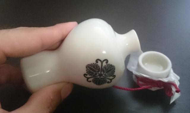 由人咀嚼制成的特色口嚼酒，一般人不敢喝！