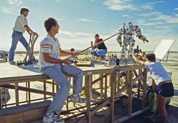 环太平洋2的大机甲，为啥燃不起来？