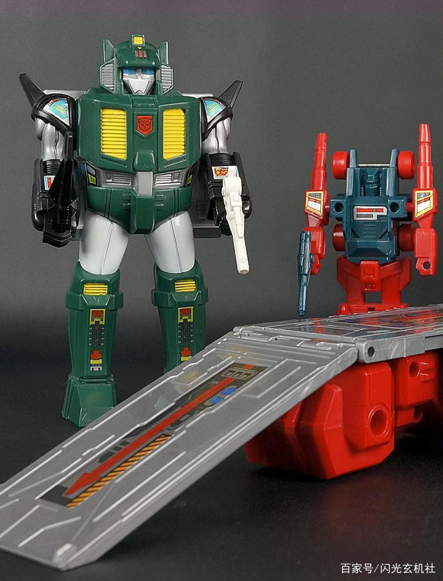 变形金刚动漫人物：日版剧情中汽车人旗舰级头领战士-巨无霸格兰
