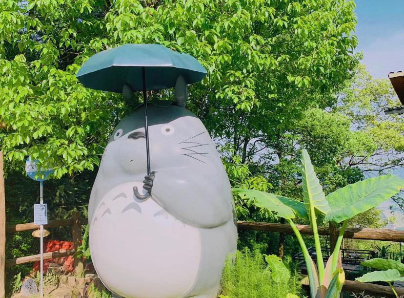 藏在重庆南山的奇妙花园，误入宫崎骏的漫画，在沉睡森林苏醒